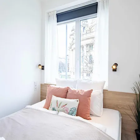 Extreme With Bazilika View Apartamento *